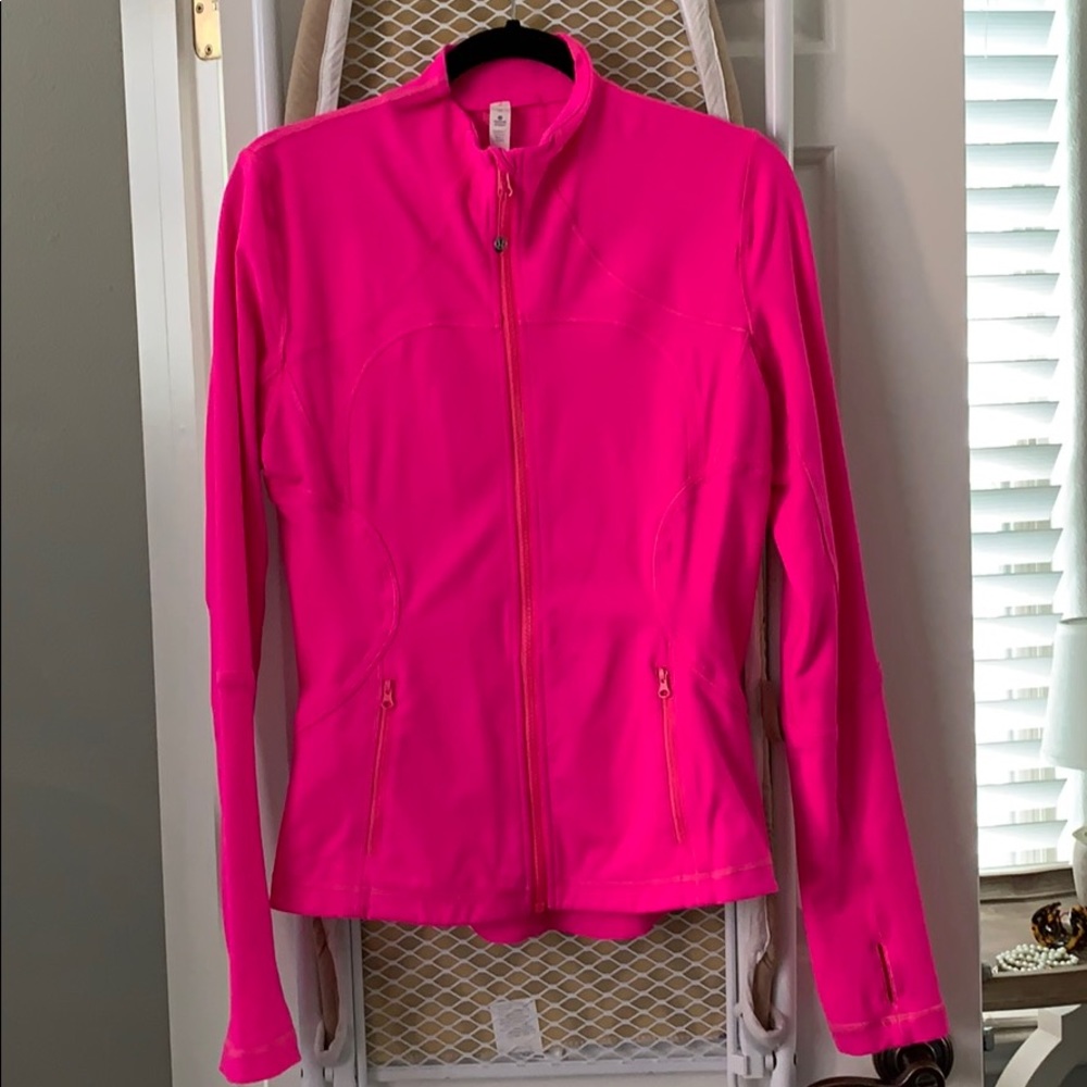 Hot pink Lululemon top